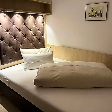 Hotell Haase 3*